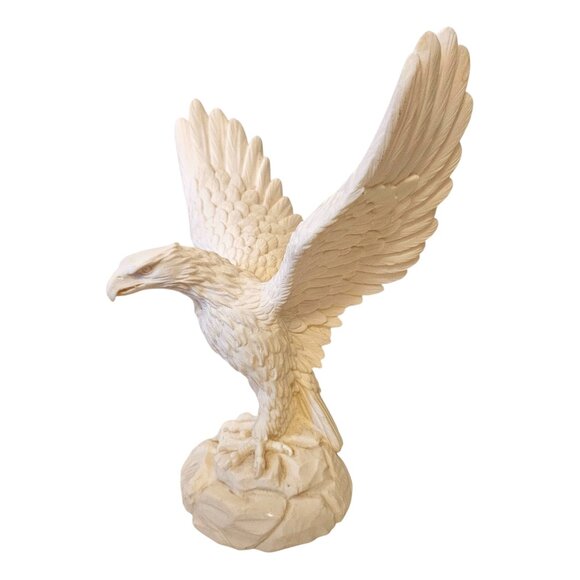 Vintage Alabaster Eagle Sculpture – Signed A. Giannelli, 1973 (8") - Picture 2 of 6